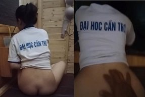 sex quay lén gái đi vệ sinh Địt lỗ hậu làm em sướng bắn nước tung toé
